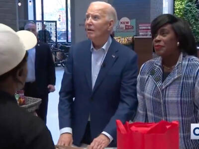 BONUS VIDEO: Biden Can’t Pronounce the Word ‘Foreign’ & Struggles with a Box
