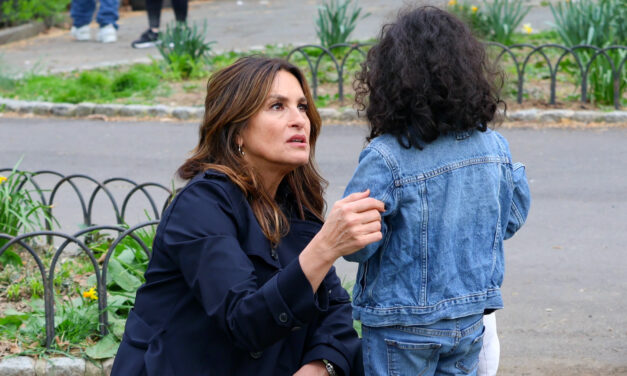 Mariska Hargitay Halts Filming ‘SVU’ When Lost Little Girl Mistakes Her For A Real Cop, Asks For Help