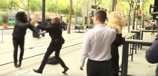 [FULL VIDEO] California mayor’s security detail ATTACKED while doing interview in San Jose