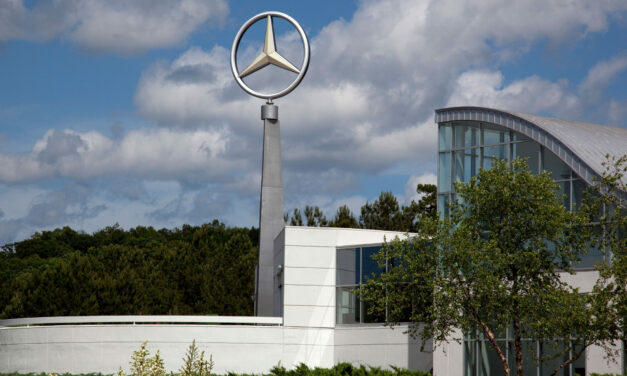 German Group Unfairly Pressuring Benz Workers in Alabama to Unionize