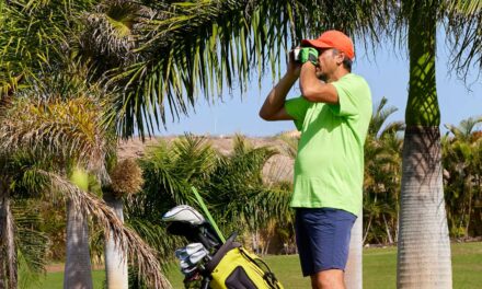‘Hang On, Let Me Check The Distance With My Rangefinder,’ Says Guy About To Duff Ball 6 Inches