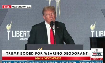 Trump Booed For Wearing Deodorant At Libertarian Convention