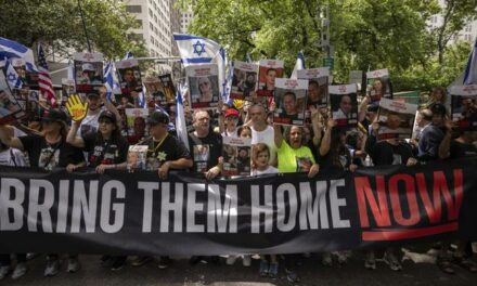 Native New Yorker Now Living in Israel to Jews in NY and LA: Get Out, You’re Not Safe