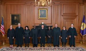 US Supreme Court Justices Report Hundreds of Thousands in Book Deals
