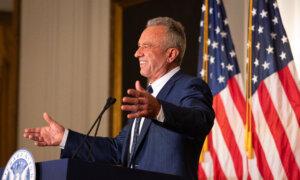 Amid Multiple Challenges, RFK Jr. Campaign Chips Away at Ballot Access
