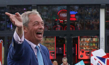 Beachhead Won: Nigel Farage Wins UK Parliament Seat For First Time