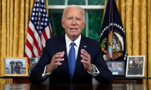 Guest silences CNN panelists with the facts after they swoon over Biden’s ‘selfless’ and ‘heroic’ decision, Oval Office speech