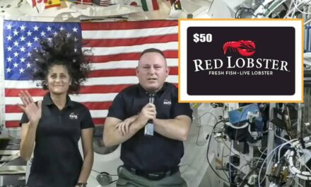 Boeing Compensates Stranded Astronauts With $50 Red Lobster Gift Cards