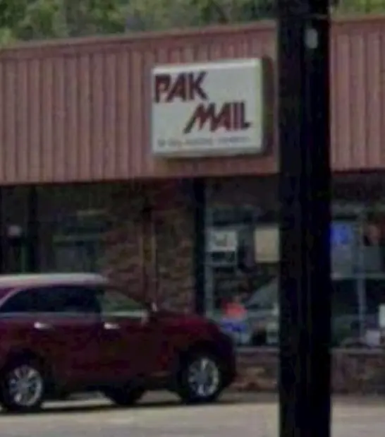 A view of the Pak Mail store in Eau Claire, Wisconsin. (Courtesy of Google Earth)