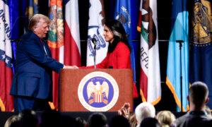 Former Democrat Tulsi Gabbard Endorses Trump