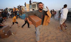 Looters Hit Aid Trucks Stuck at Gaza Border