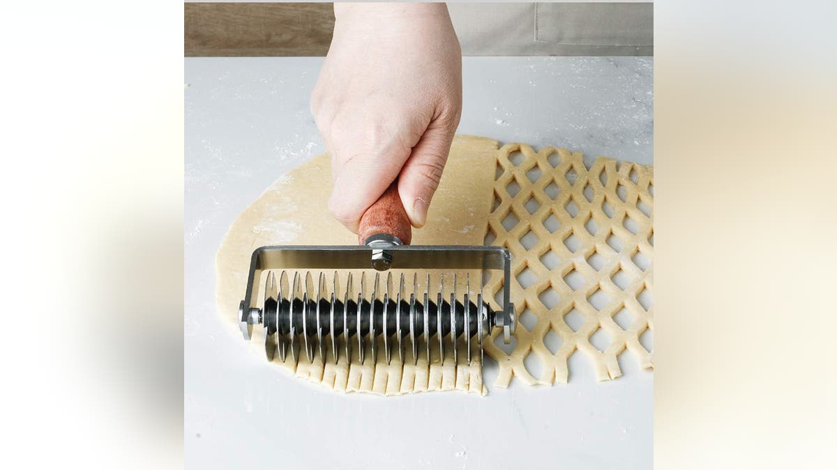 Make beautiful lattice crusts with the help of a lattice cutter. 