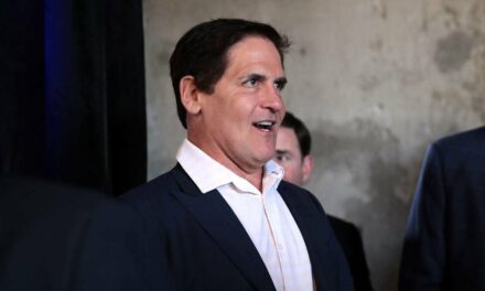 Mark Cuban Inspires Thousands By Proving Even The Very Retarded Can Become Wealthy