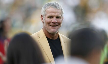 Legendary Quarterback Brett Favre Tells Congress He Was Recently Diagnosed With Parkinson’s