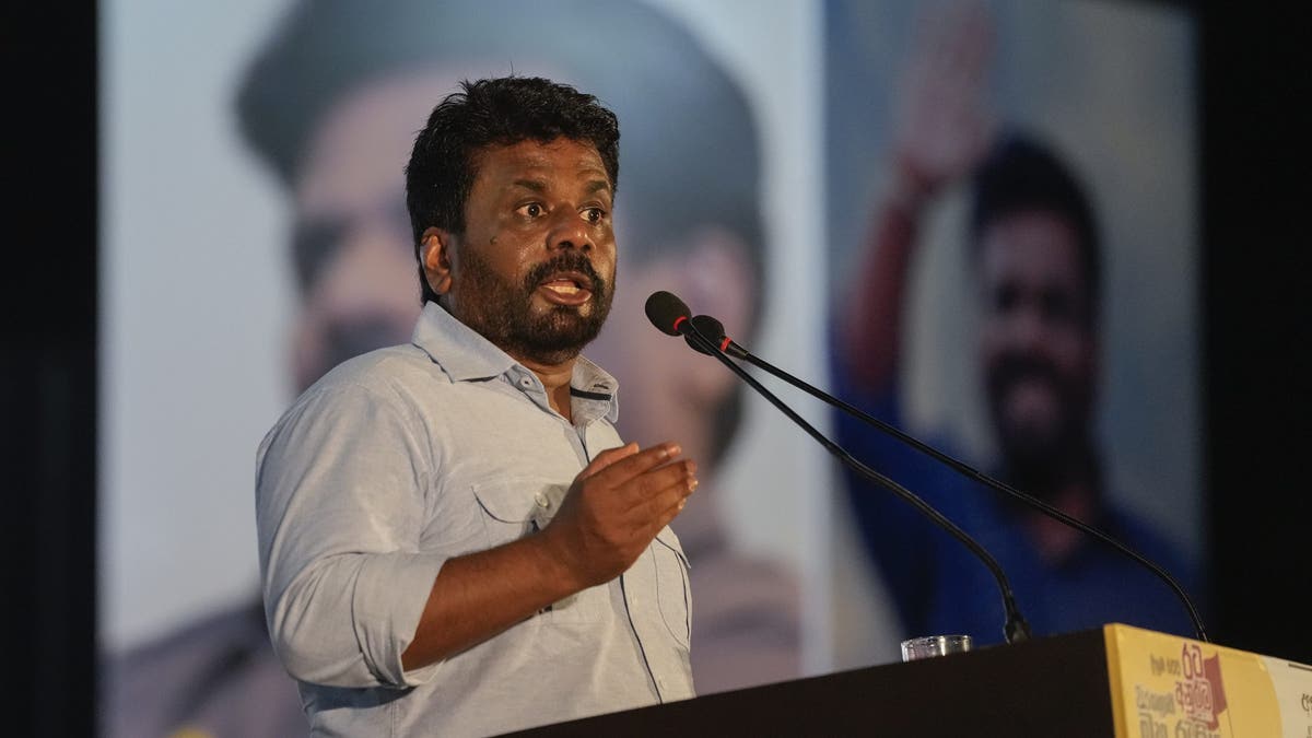 Leader and the presidential candidate of National People's Power Anura Kumara Dissanayake speaks to supporters during the final public rally ahead of the election in Colombo, Sri Lanka, Wednesday, Sept. 18, 2024. 