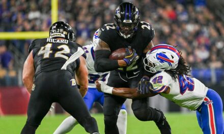 Derrick Henry gallops to 199 rushing yards as Ravens dominate Bills