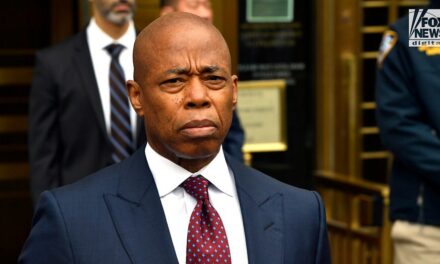 NYC Mayor Eric Adams pledges to ‘reign’ not resign in pair of church appearances