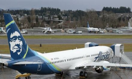 Alaska Airlines plane aborts takeoff to prevent crash with Southwest Airlines plane