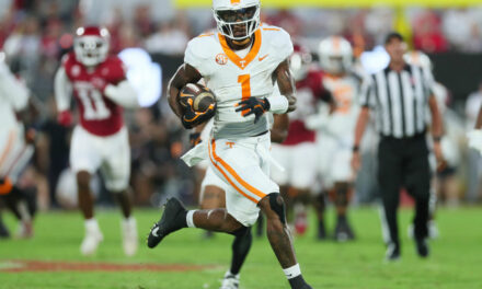 Tennessee Volunteers Football Equipment Truck Got Into An Accident Heading Back To Knoxville