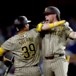 Game-ending triple play lifts Padres over Dodgers, into playoffs