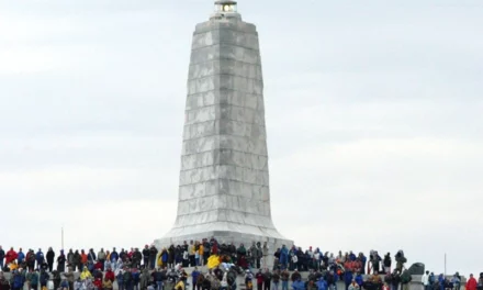 Multiple Dead After Plane Crash At Wright Brothers National Memorial’s First Flight Airport