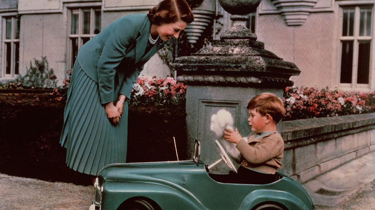 Prince Charles princess ELizabeth childhood photo