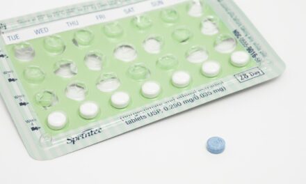 Doctor Warns Hormonal Birth Control Is Causing Anxiety, Depression, And Heart Trouble