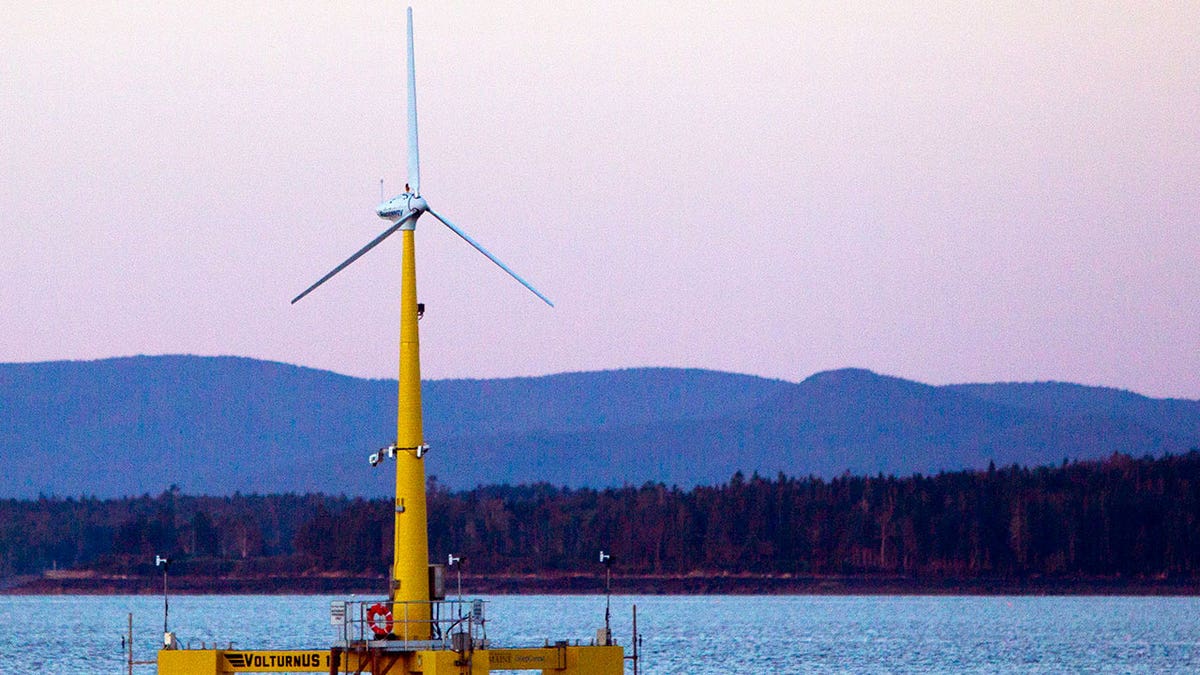 Offshore wind turbine