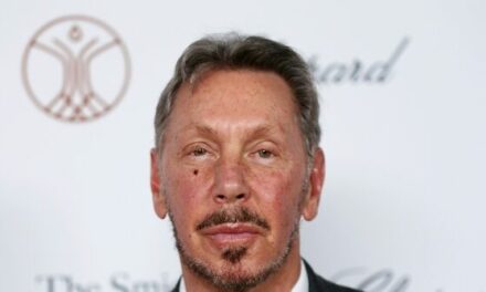 Oracle Co-Founder Larry Ellison Hopes for AI-Powered Surveillance Hellscape to Keep Americans on ‘Best Behavior’