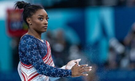 Olympic judges ignored Simone Biles’ score review that could have given her gold, breaking US tie with China