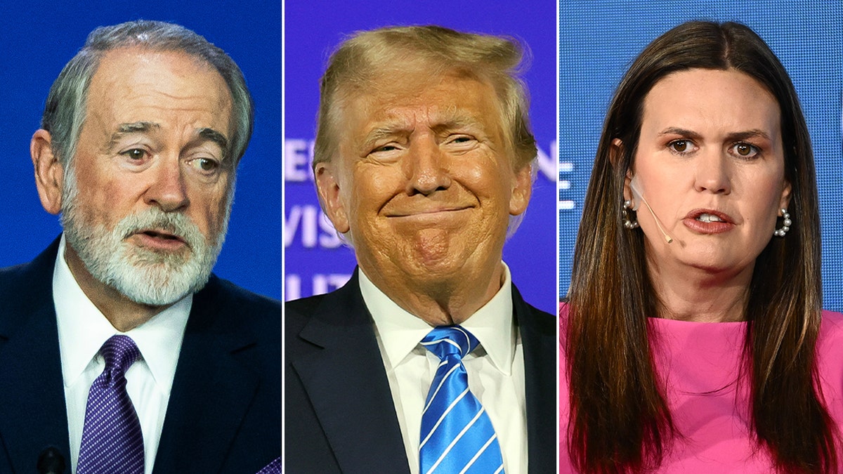 Mike Huckabee, Donald Trump, and Sarah Huckabee Sanders