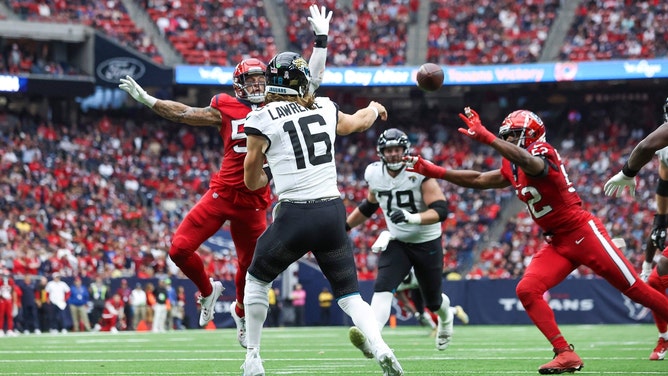 Jacksonville Jaguars QB Trevor Lawrence throws a pass against the Houston Texans at NRG Stadium. (Troy Taormina-Imagn Images)