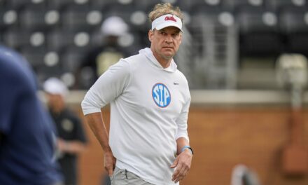 Lane Kiffin Turns Message About Jaxson Dart Relationship Into Recruiting Pitch, Probably Shades Auburn Too