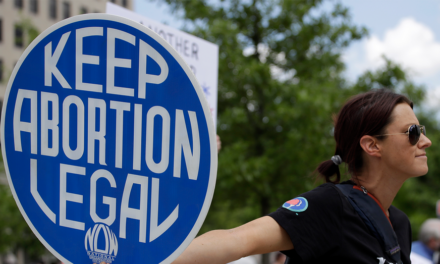 Judge temporarily halts Tennessee law banning adults from helping minors get abortion without parental consent