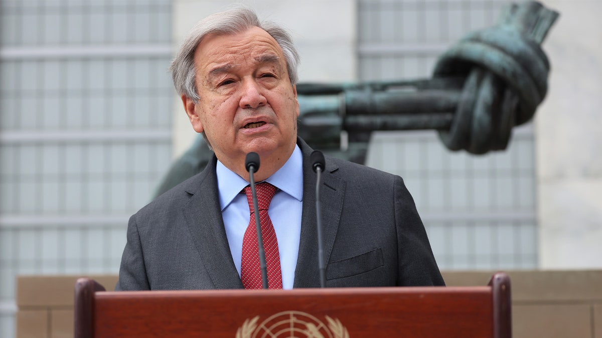 antonio guterres speaking