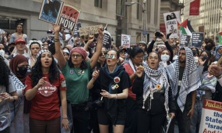 Keffiyeh-Clad Man Injures Jewish Students with Glass Bottle at University of Pittsburgh