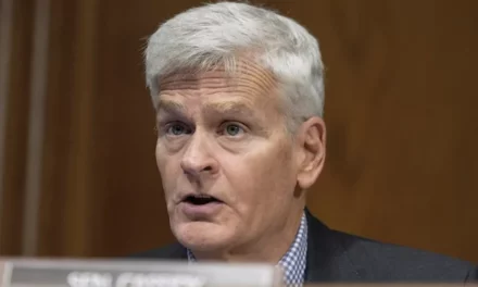 Senator Urges Biden Admin To Step In To Prevent “Devastating” Ports Strike