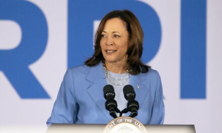 Middle Class School & Middle Class Neighborhood Kamala KEEPS Yapping About ISN’T So Middle Class (Watch)