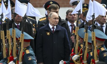 Putin Orders Massive Expansion of Russian Army