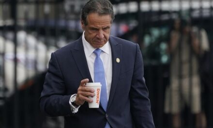 Aides Say Cuomo ‘Edited’ NY Nursing Home Death Report, a ‘Debacle’