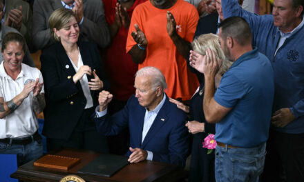 Biden Signs Order to Prioritize Federal Grants for Projects With Labor Agreements, Higher Wages, and Benefits