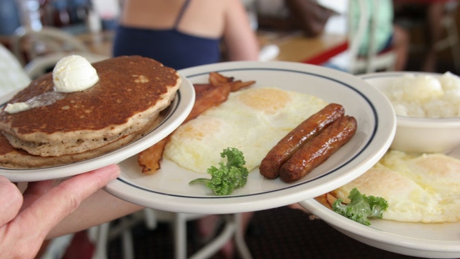 ihop brawl miami beach