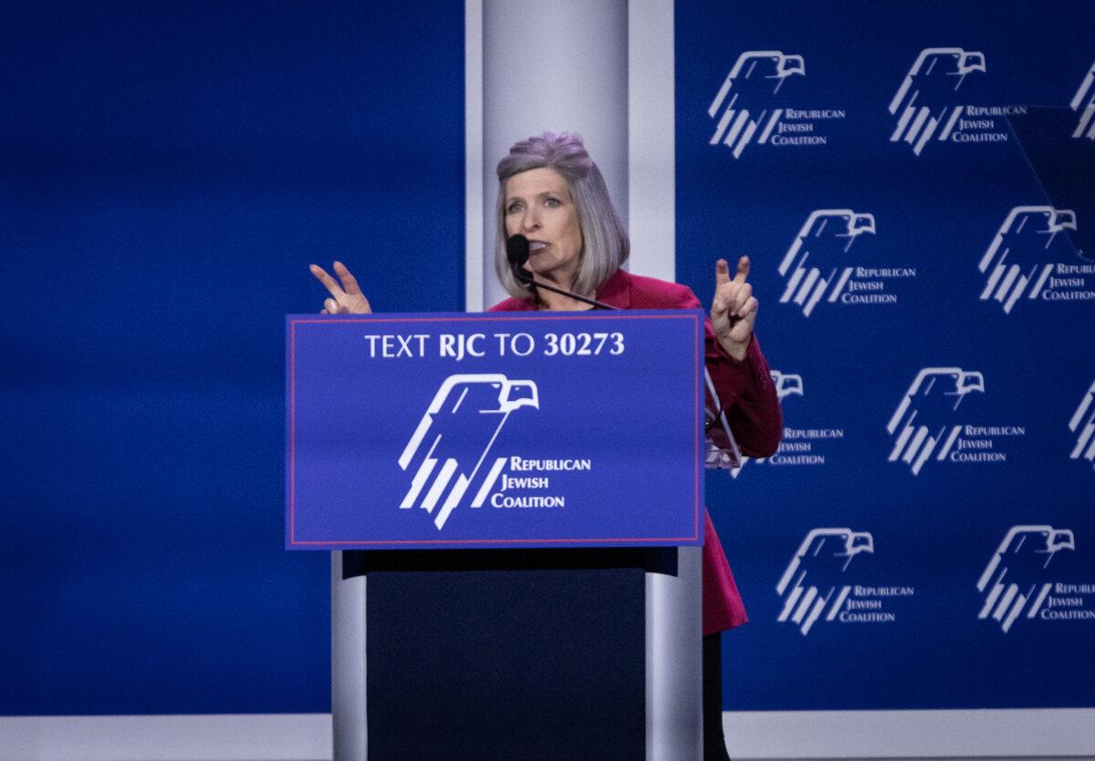 Rep. Joni Ernst (R-Iowa) speaks with the Republican Jewish Coalition in Las Vegas on Sept. 4, 2024. (John Fredricks/The Epoch Times)