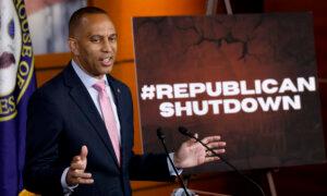 Jeffries Says House Democrats Oppose Stopgap Spending Bill With Voter ID Requirement