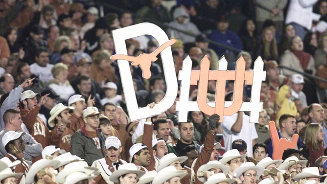 texas longhorns toddler drinking beer