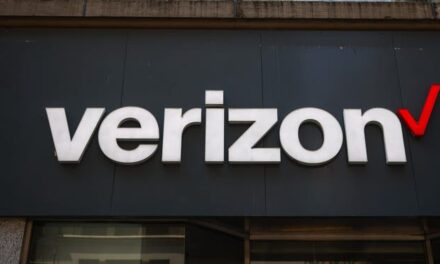 Massive Verizon Wireless Outage Frustrates Americans Across United States