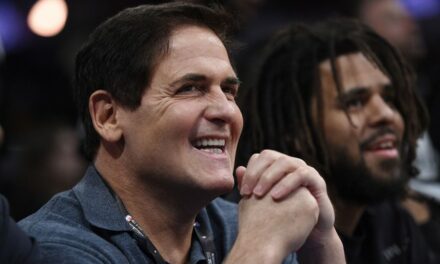 Mark Cuban Decides It’s a Good Idea to Insult Women Trump Supporters