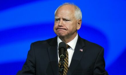 Tim Walz Compares Trump and Harris Closing Arguments While Hoping Everybody’s Stupid