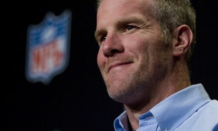 Brett Favre: ‘I See Everyday Americans That Make This Country Great’