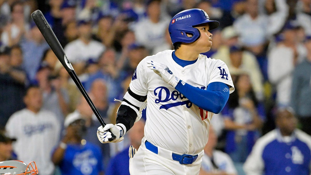 Shohei Ohtani swings